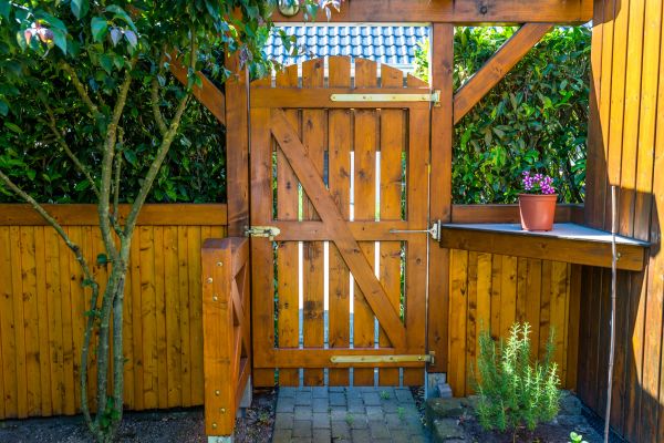 Cost of Wood Gate Repair in Rowlett