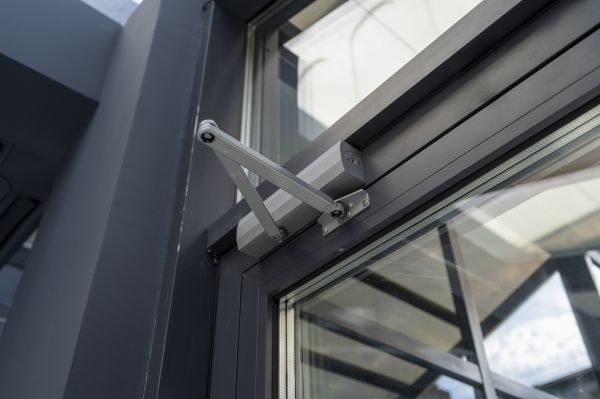 Cost of Door Closer Mounting in Rowlett