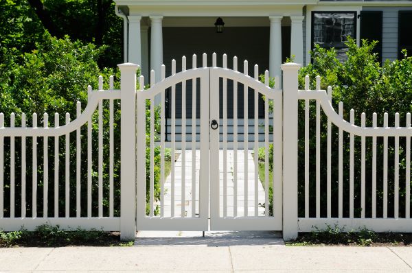 Cost of Fence Gate Adjustment in Rowlett