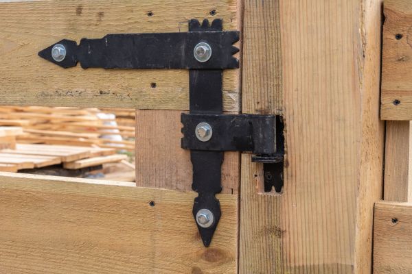 Cost of Gate Hinge Adjustment in Rowlett