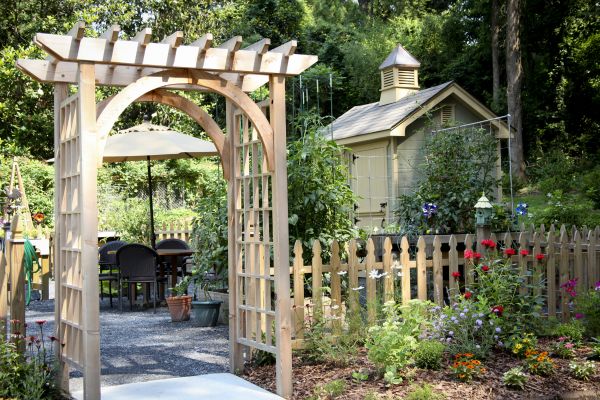 Cost of Trellis Mounting in Rowlett