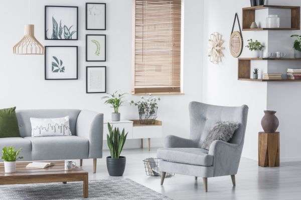 Cost of Wall Decor Hanging in Rowlett