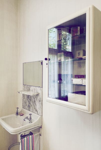 Cost of Medicine Cabinet Installation in Rowlett